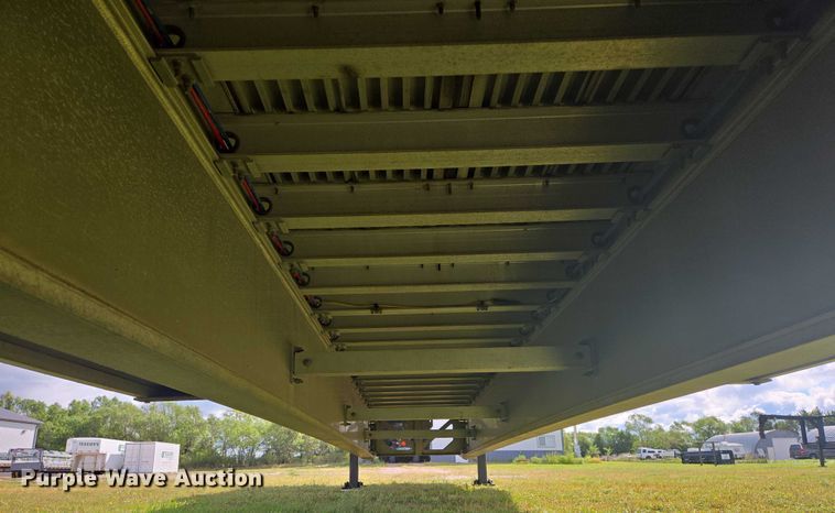 image for item EB1039 2016 Trail King TK80AACS-40 drop deck equipment trailer