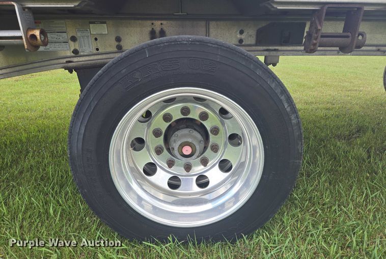 image for item EB1039 2016 Trail King TK80AACS-40 drop deck equipment trailer