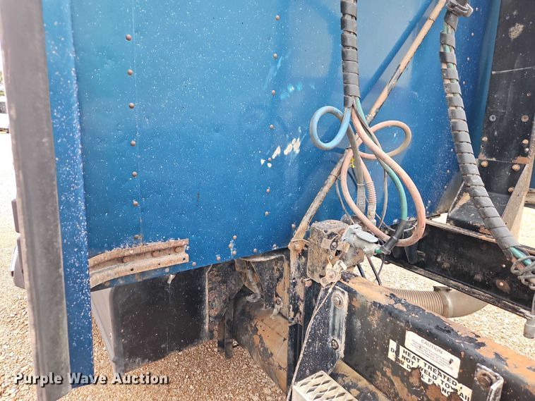 image for item EB8316 1997 Kenworth T600 semi truck