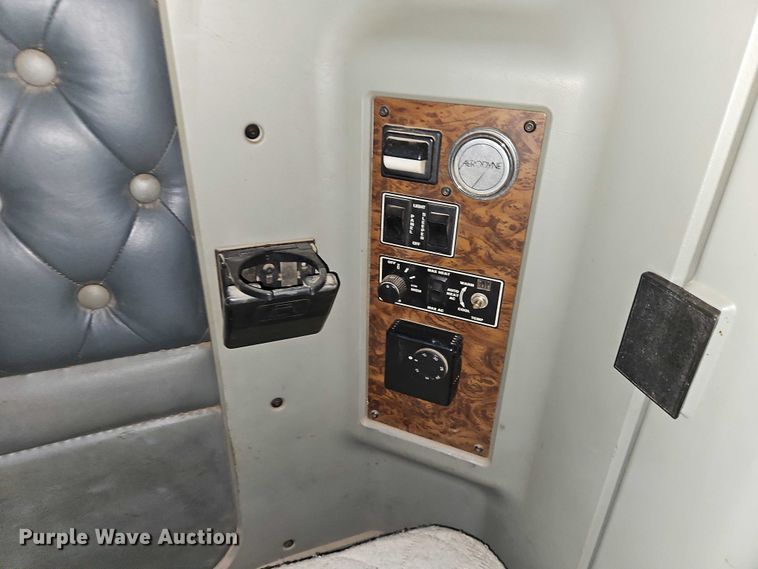 image for item EB8316 1997 Kenworth T600 semi truck