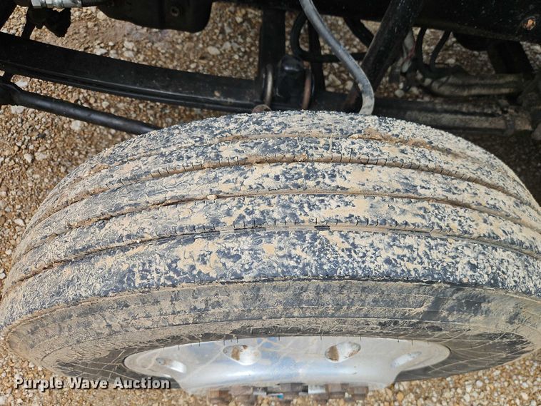 image for item EB8316 1997 Kenworth T600 semi truck