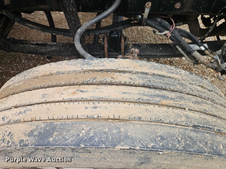 image for item EB8316 1997 Kenworth T600 semi truck