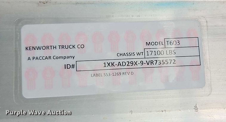 image for item EB8316 1997 Kenworth T600 semi truck