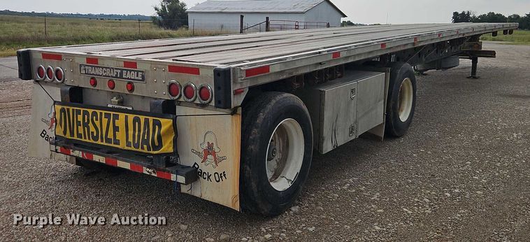 image for item EB8317 2000 Transcraft flatbed trailer