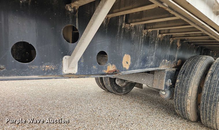 image for item EB8317 2000 Transcraft flatbed trailer