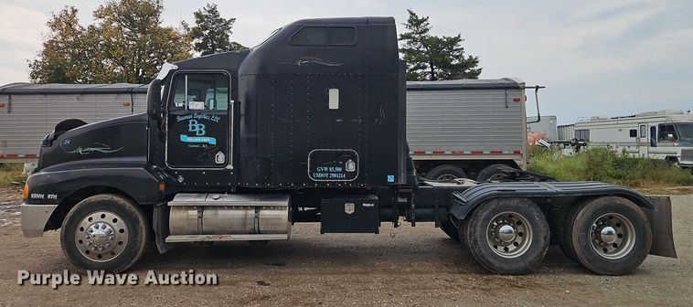 image for item EB8318 1996 Kenworth T600 semi truck