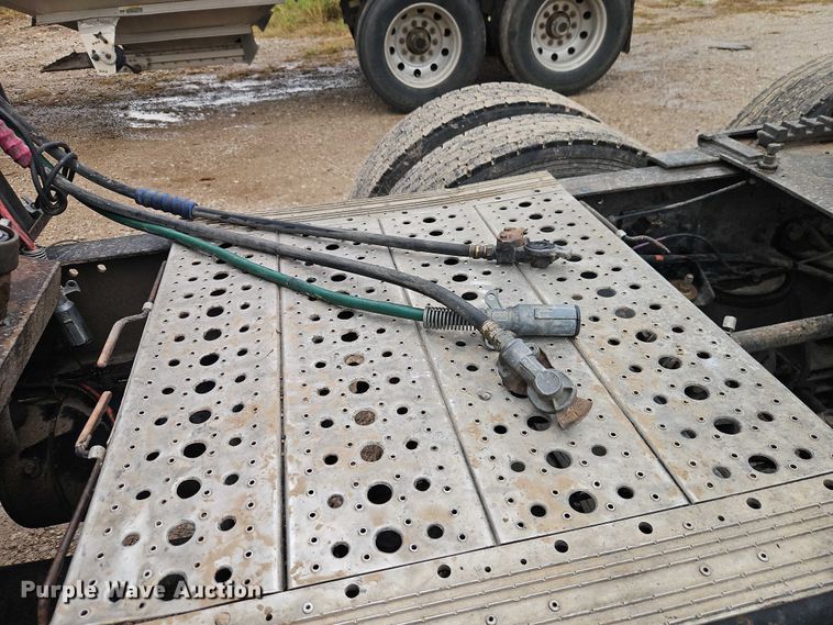 image for item EB8318 1996 Kenworth T600 semi truck