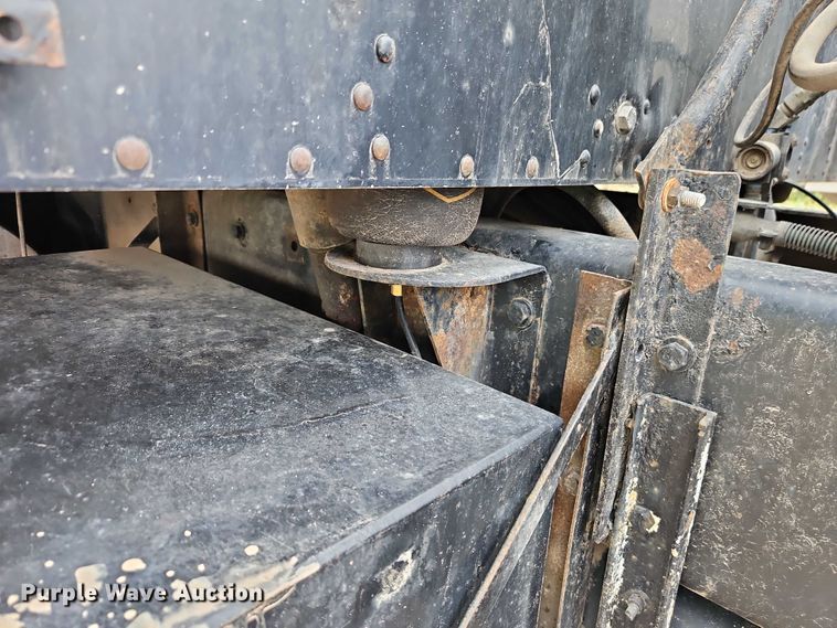 image for item EB8318 1996 Kenworth T600 semi truck