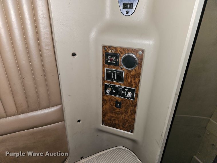 image for item EB8318 1996 Kenworth T600 semi truck