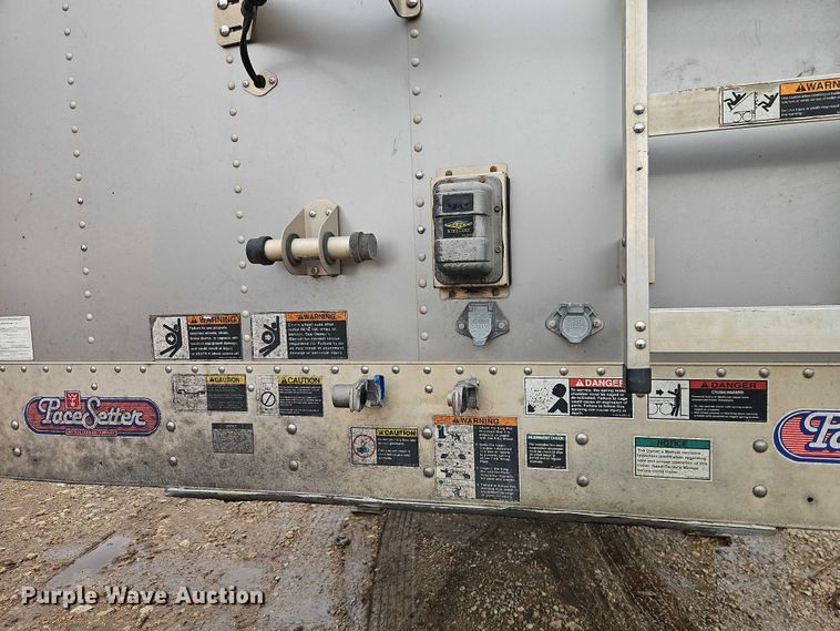 image for item EB8319 2013 Wilson DWH-551PM  grain trailer