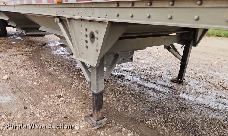 image for item EB8319 2013 Wilson DWH-551PM  grain trailer