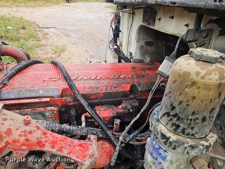 image for item EB8320 2007 International 9400i semi truck