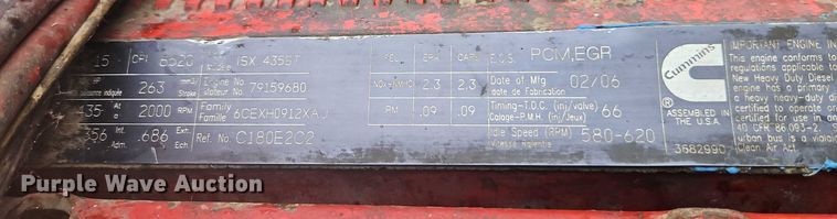 image for item EB8320 2007 International 9400i semi truck