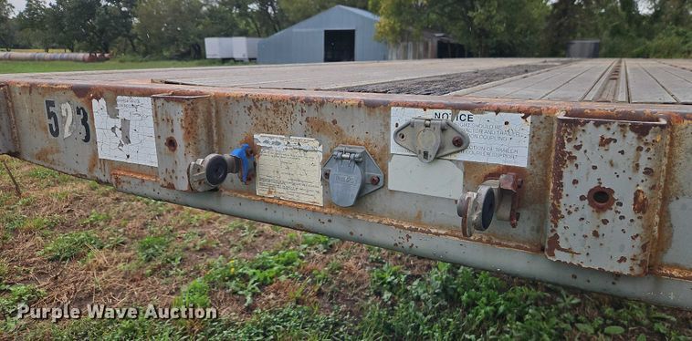 image for item EB8337 1996 Fontaine LFTW-5-8048WSAWK flatbed trailer