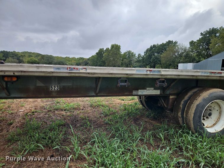 image for item EB8337 1996 Fontaine LFTW-5-8048WSAWK flatbed trailer
