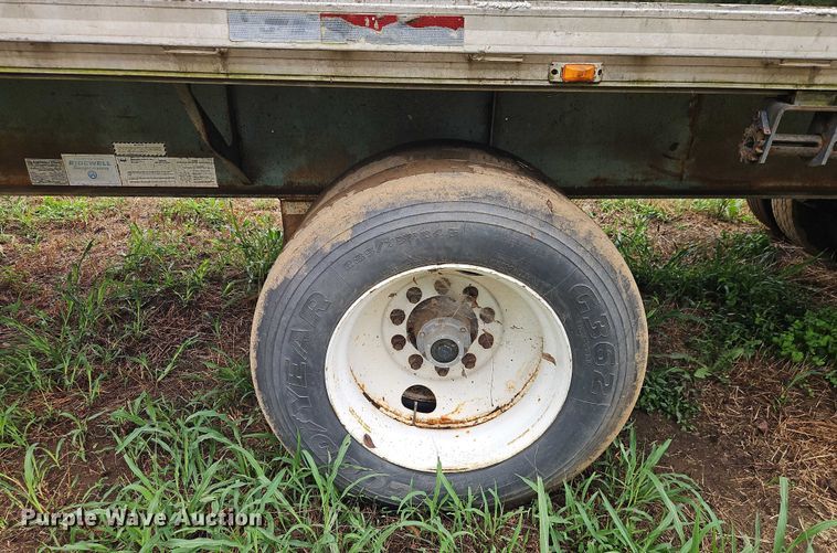 image for item EB8337 1996 Fontaine LFTW-5-8048WSAWK flatbed trailer