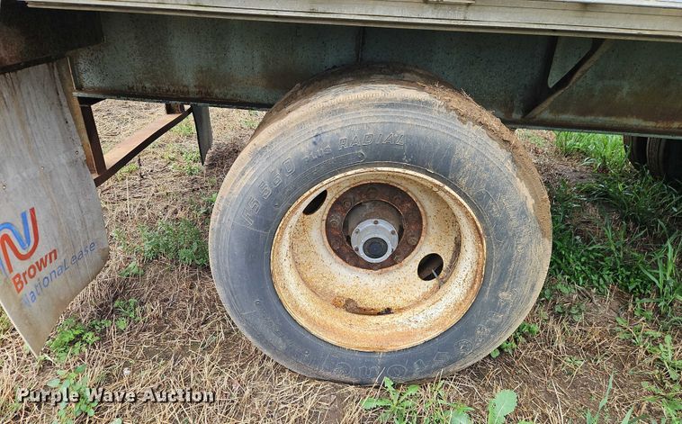 image for item EB8337 1996 Fontaine LFTW-5-8048WSAWK flatbed trailer