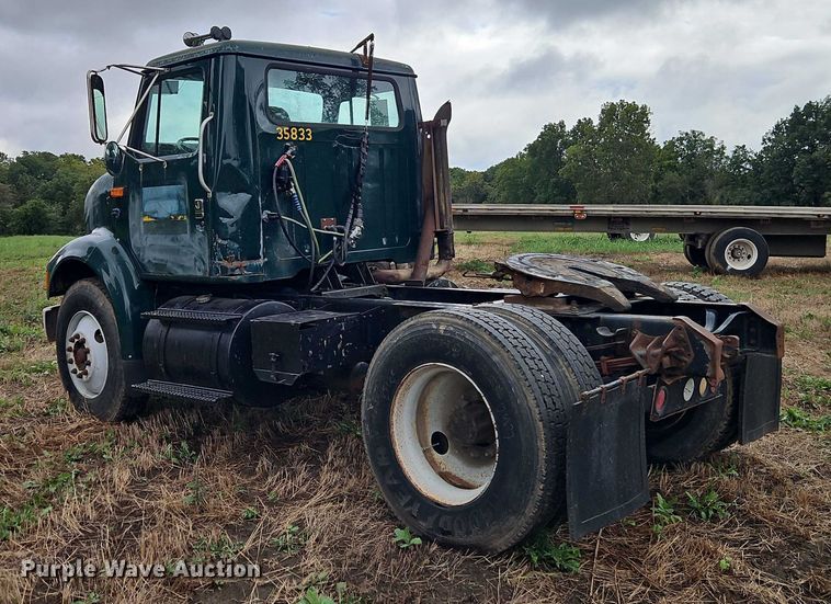 image for item EB8338 1995 International 8100 semi truck