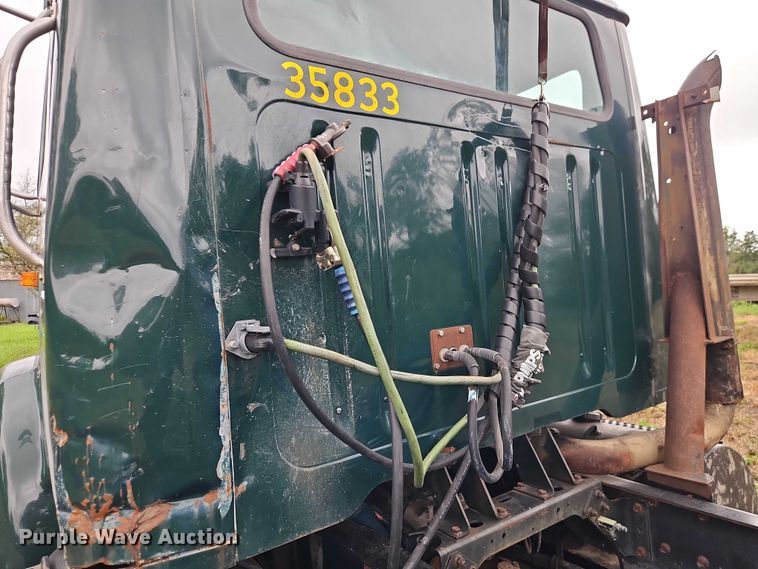 image for item EB8338 1995 International 8100 semi truck