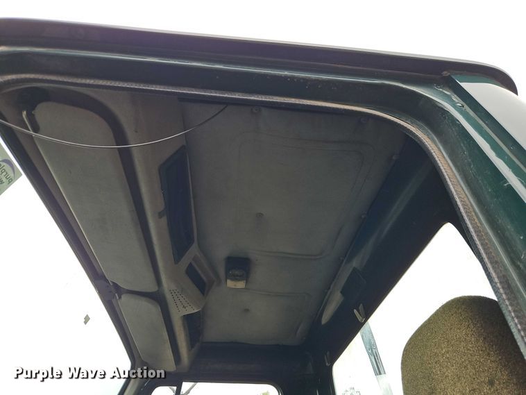 image for item EB8338 1995 International 8100 semi truck