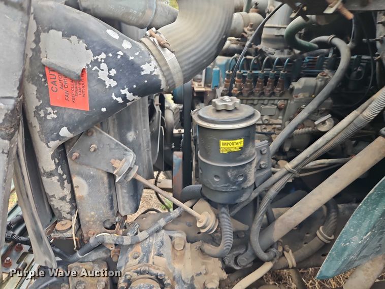 image for item EB8338 1995 International 8100 semi truck