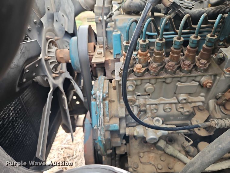 image for item EB8338 1995 International 8100 semi truck