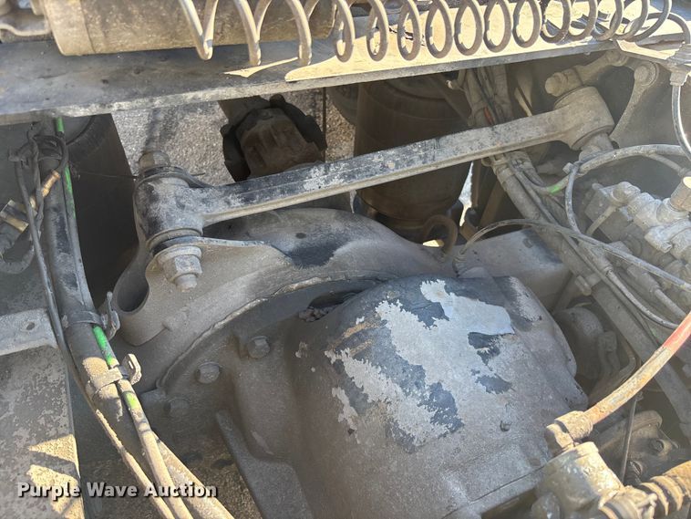 image for item EC3808 2017 Volvo VNM semi truck