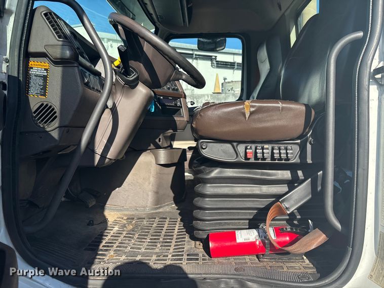 image for item EC3808 2017 Volvo VNM semi truck