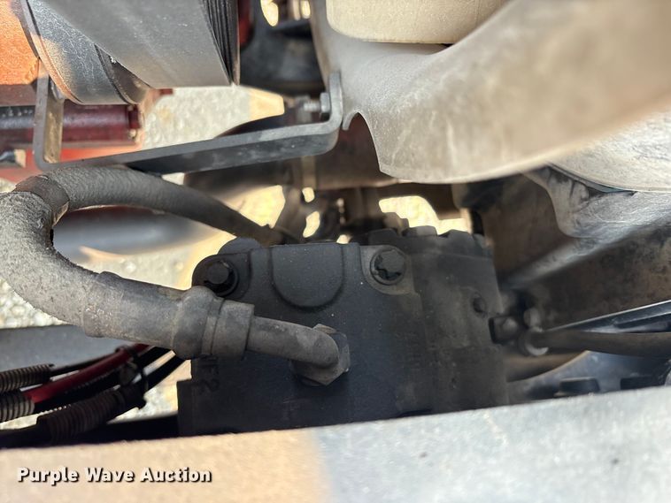 image for item EC4404 2007 Mack CL733 semi truck