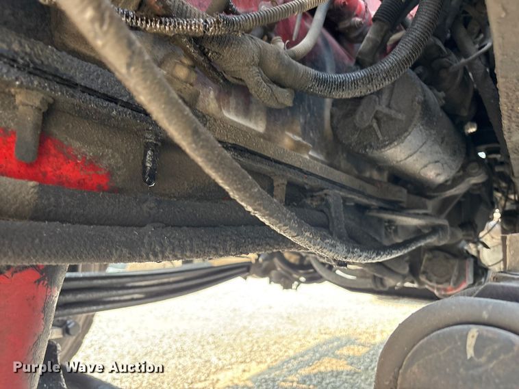 image for item EC4404 2007 Mack CL733 semi truck