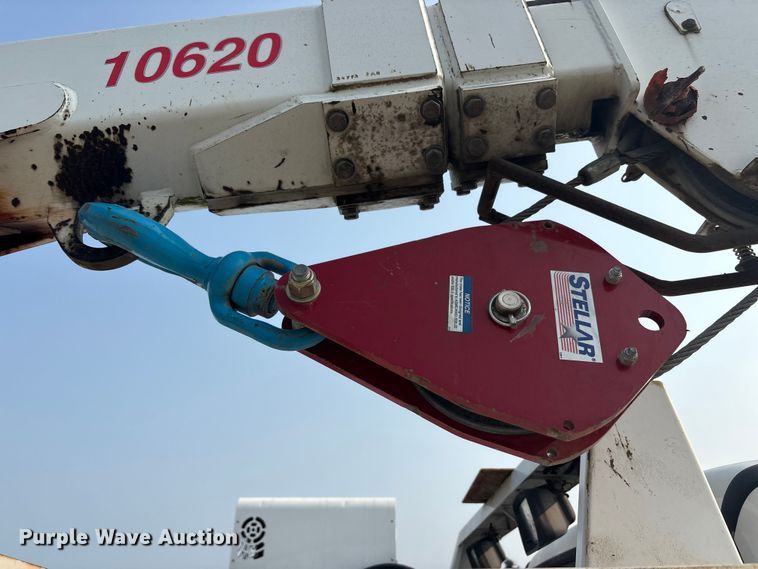 image for item EC4405 2006 Ford F650 Super Duty utility / service truck