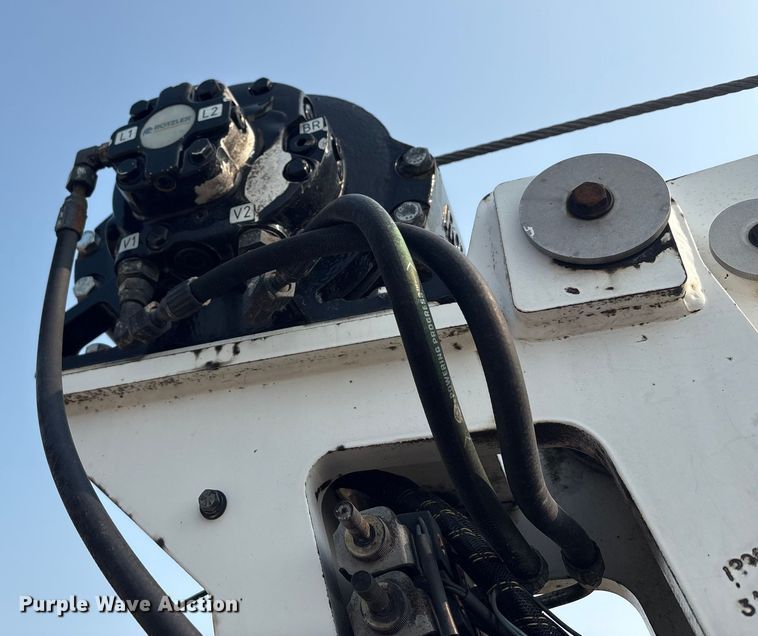 image for item EC4405 2006 Ford F650 Super Duty utility / service truck