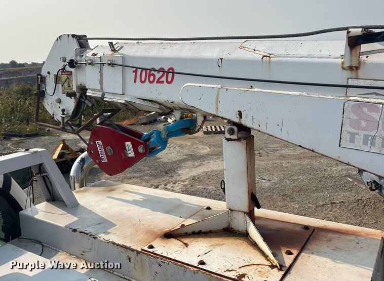 image for item EC4405 2006 Ford F650 Super Duty utility / service truck