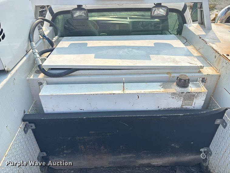 image for item EC4405 2006 Ford F650 Super Duty utility / service truck