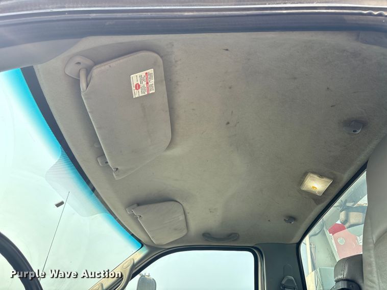 image for item EC4405 2006 Ford F650 Super Duty utility / service truck