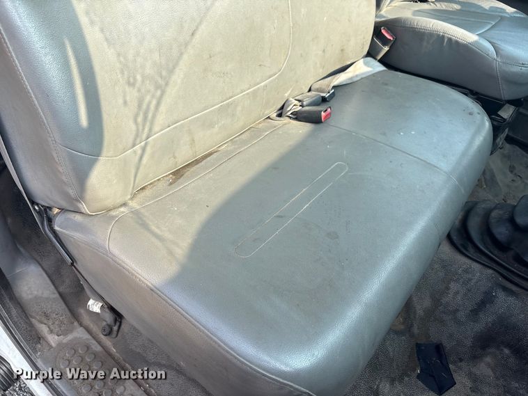 image for item EC4405 2006 Ford F650 Super Duty utility / service truck