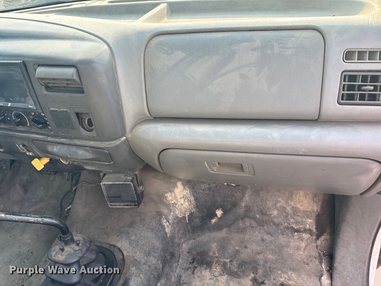 image for item EC4405 2006 Ford F650 Super Duty utility / service truck