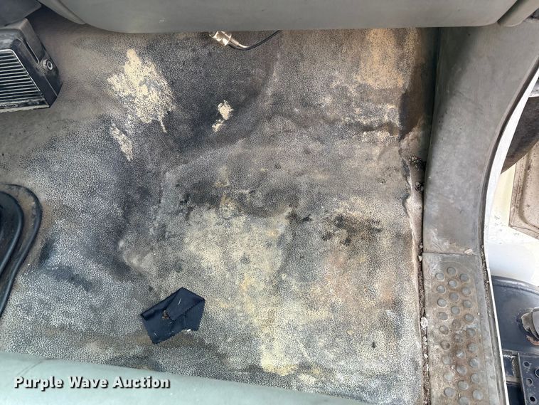 image for item EC4405 2006 Ford F650 Super Duty utility / service truck