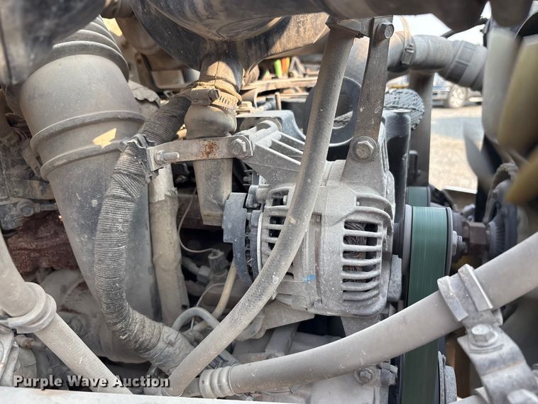 image for item EC4405 2006 Ford F650 Super Duty utility / service truck