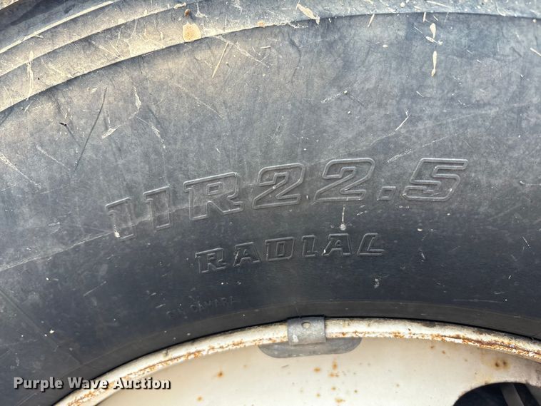 image for item EC4405 2006 Ford F650 Super Duty utility / service truck