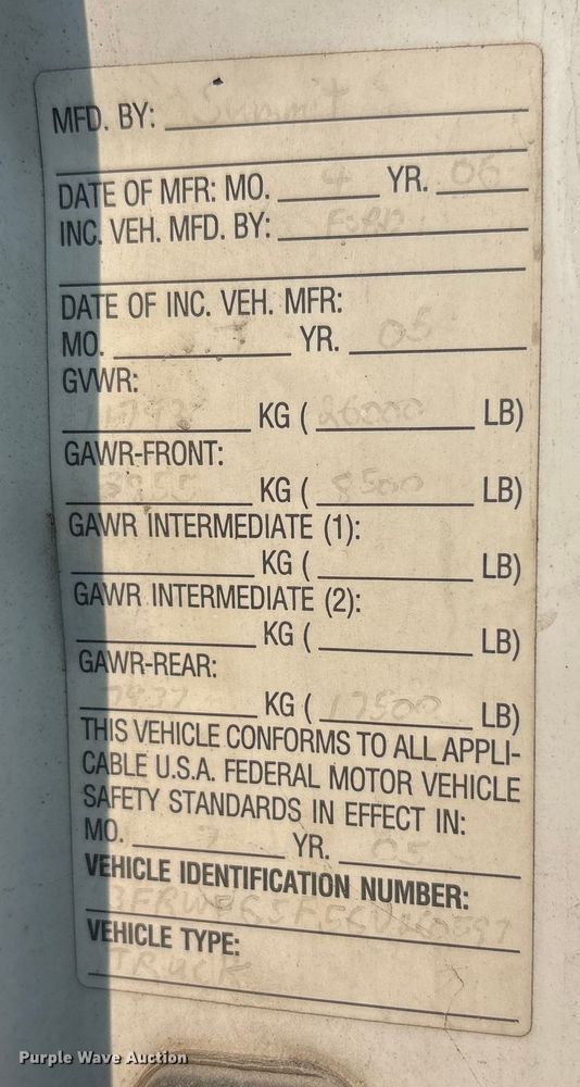 image for item EC4405 2006 Ford F650 Super Duty utility / service truck