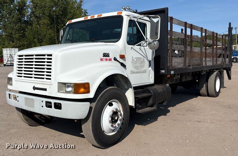 2001 International 4700
