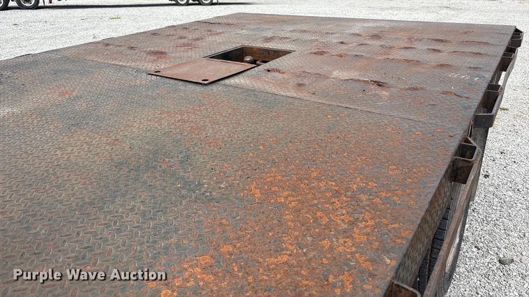 image for item EC4420 2012 Ford F450 Super Duty XL flatbed truck