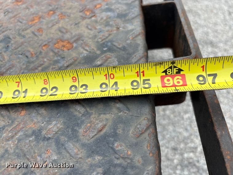 image for item EC4420 2012 Ford F450 Super Duty XL flatbed truck