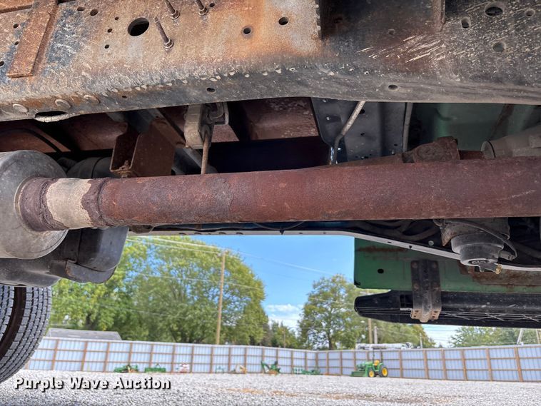 image for item EC4420 2012 Ford F450 Super Duty XL flatbed truck