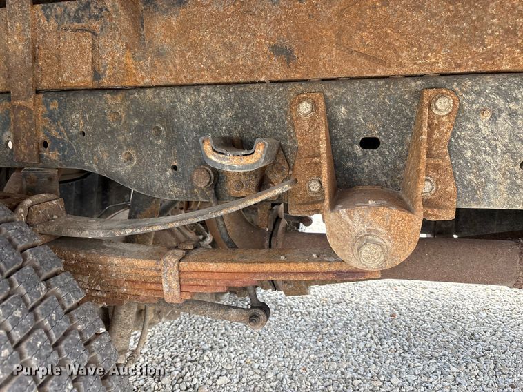 image for item EC4420 2012 Ford F450 Super Duty XL flatbed truck