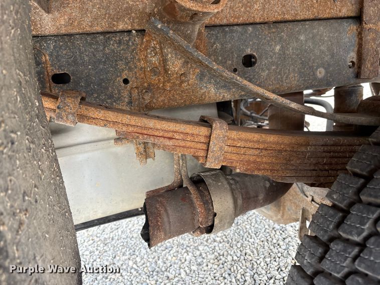 image for item EC4420 2012 Ford F450 Super Duty XL flatbed truck