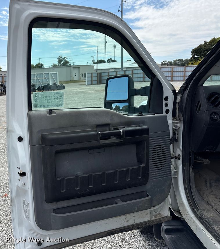 image for item EC4420 2012 Ford F450 Super Duty XL flatbed truck