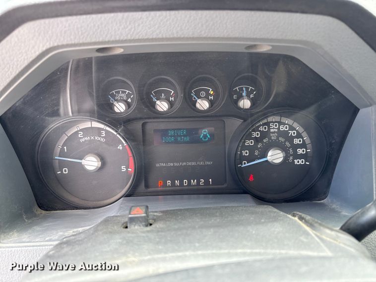 image for item EC4420 2012 Ford F450 Super Duty XL flatbed truck