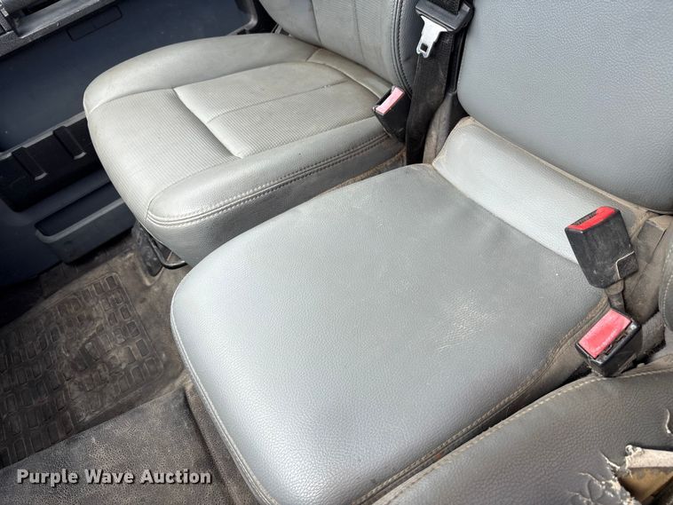 image for item EC4420 2012 Ford F450 Super Duty XL flatbed truck